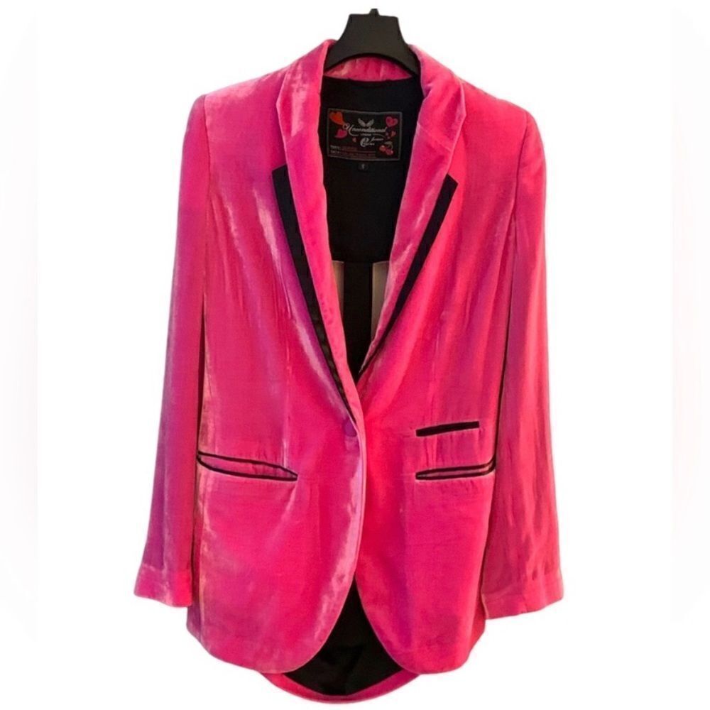 Vintage Unconditional Pucca Backless Tux Jacket